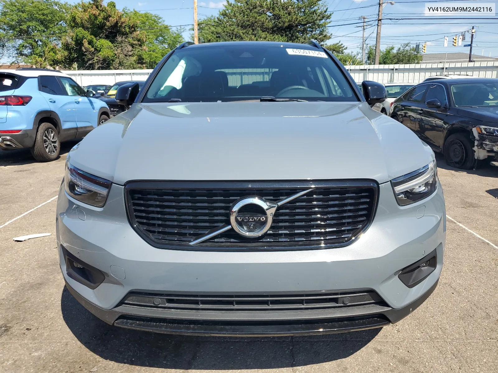 2021 Volvo Xc40 T5 R-Design VIN: YV4162UM9M2442116 Lot: 63507154