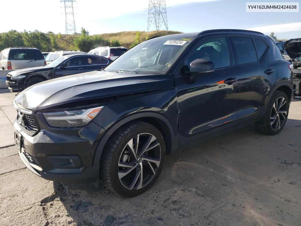 2021 Volvo Xc40 T5 R-Design VIN: YV4162UM4M2424638 Lot: 71026424