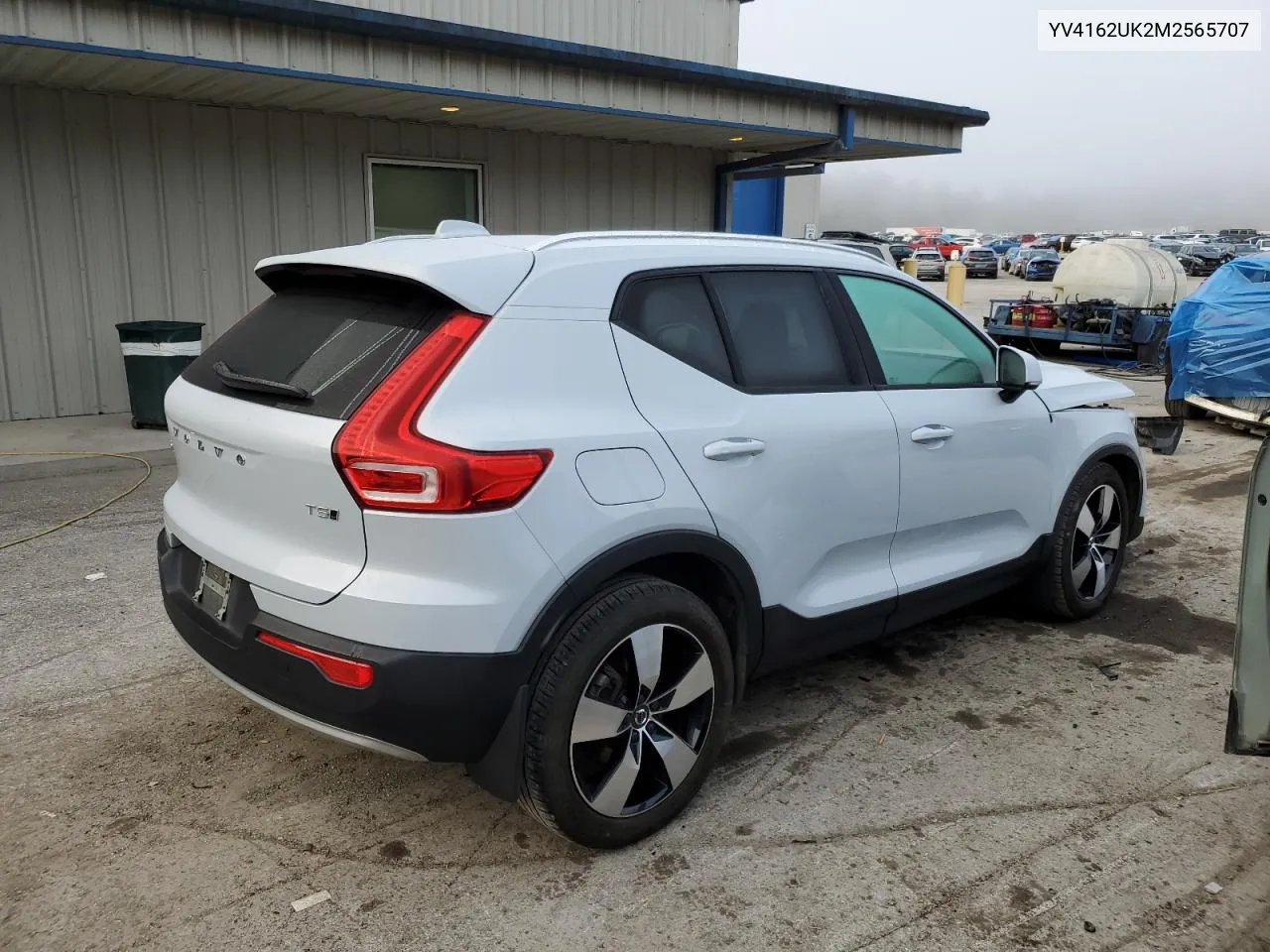 2021 Volvo Xc40 T5 Momentum VIN: YV4162UK2M2565707 Lot: 75493104