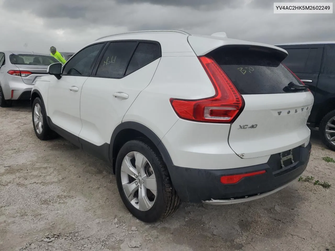 2021 Volvo Xc40 T4 Momentum VIN: YV4AC2HK5M2602249 Lot: 76351684