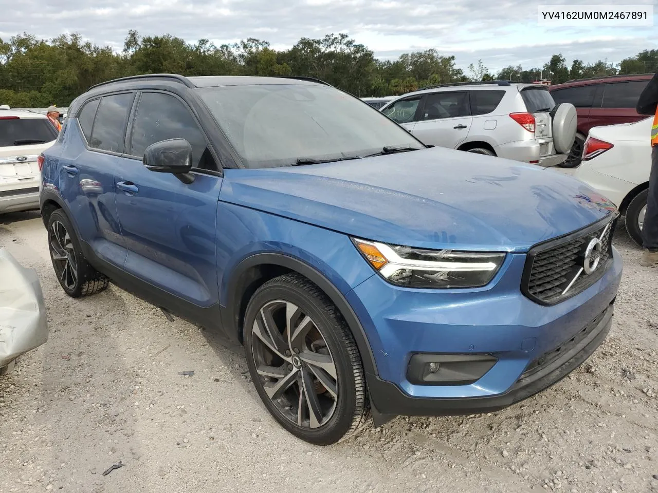 YV4162UM0M2467891 2021 Volvo Xc40 T5 R-Design