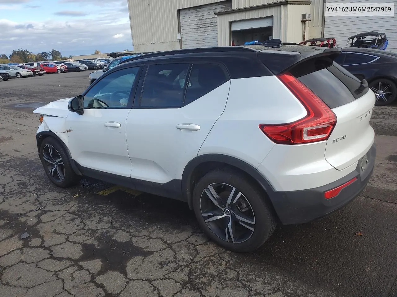 2021 Volvo Xc40 T5 R-Design VIN: YV4162UM6M2547969 Lot: 78743864