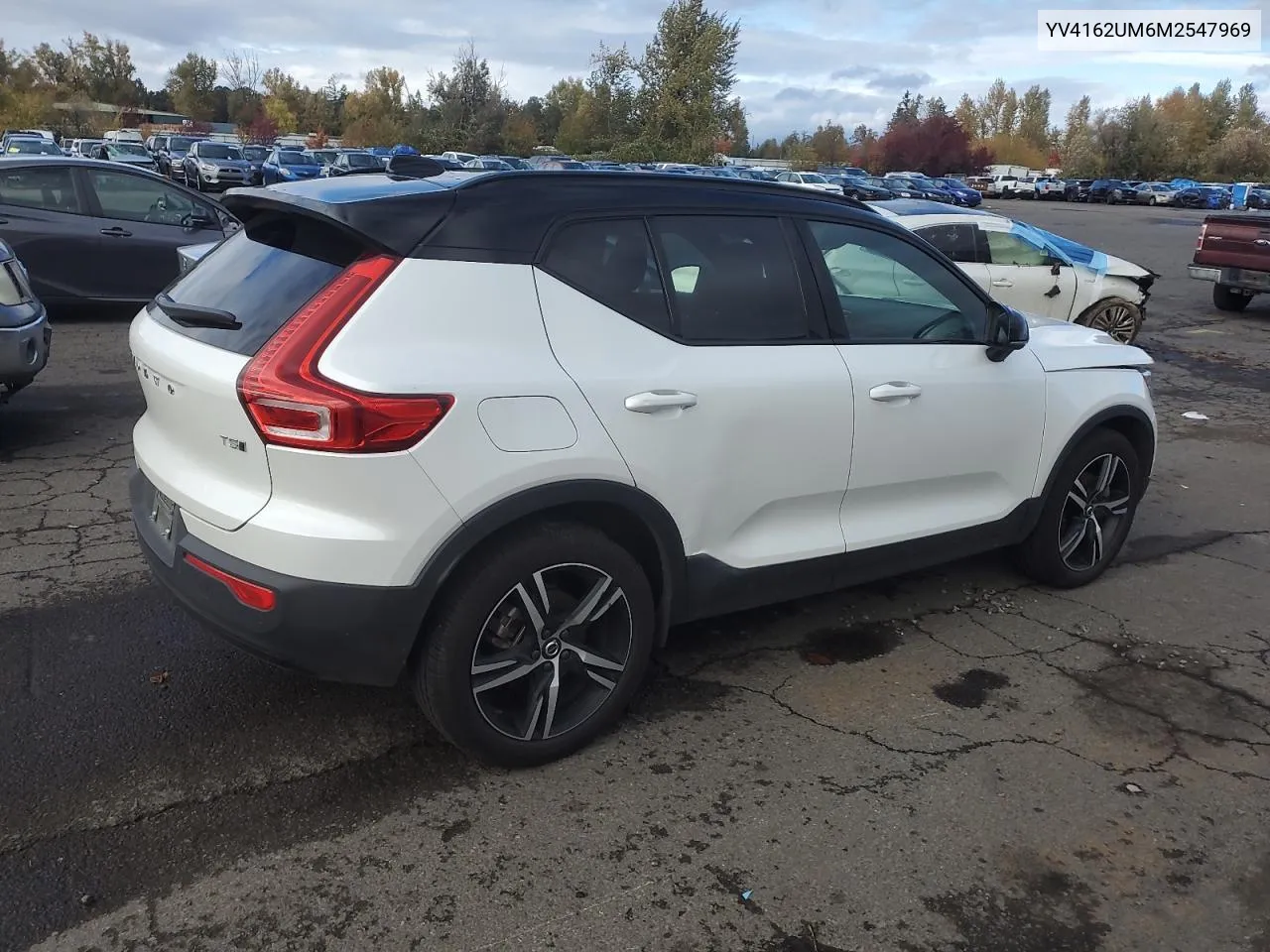 2021 Volvo Xc40 T5 R-Design VIN: YV4162UM6M2547969 Lot: 78743864