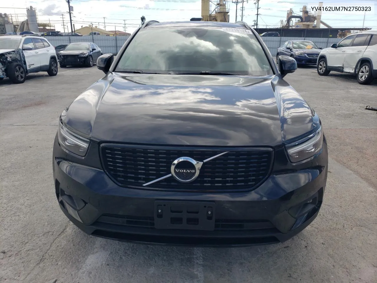 2022 Volvo Xc40 T5 R-Design VIN: YV4162UM7N2750323 Lot: 47219124