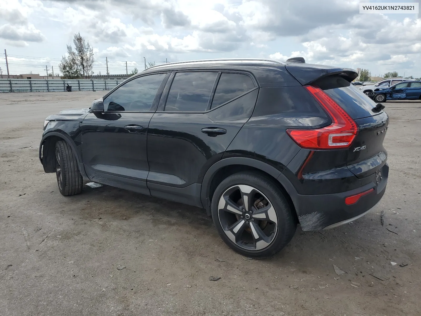 2022 Volvo Xc40 T5 Momentum VIN: YV4162UK1N2743821 Lot: 66291894