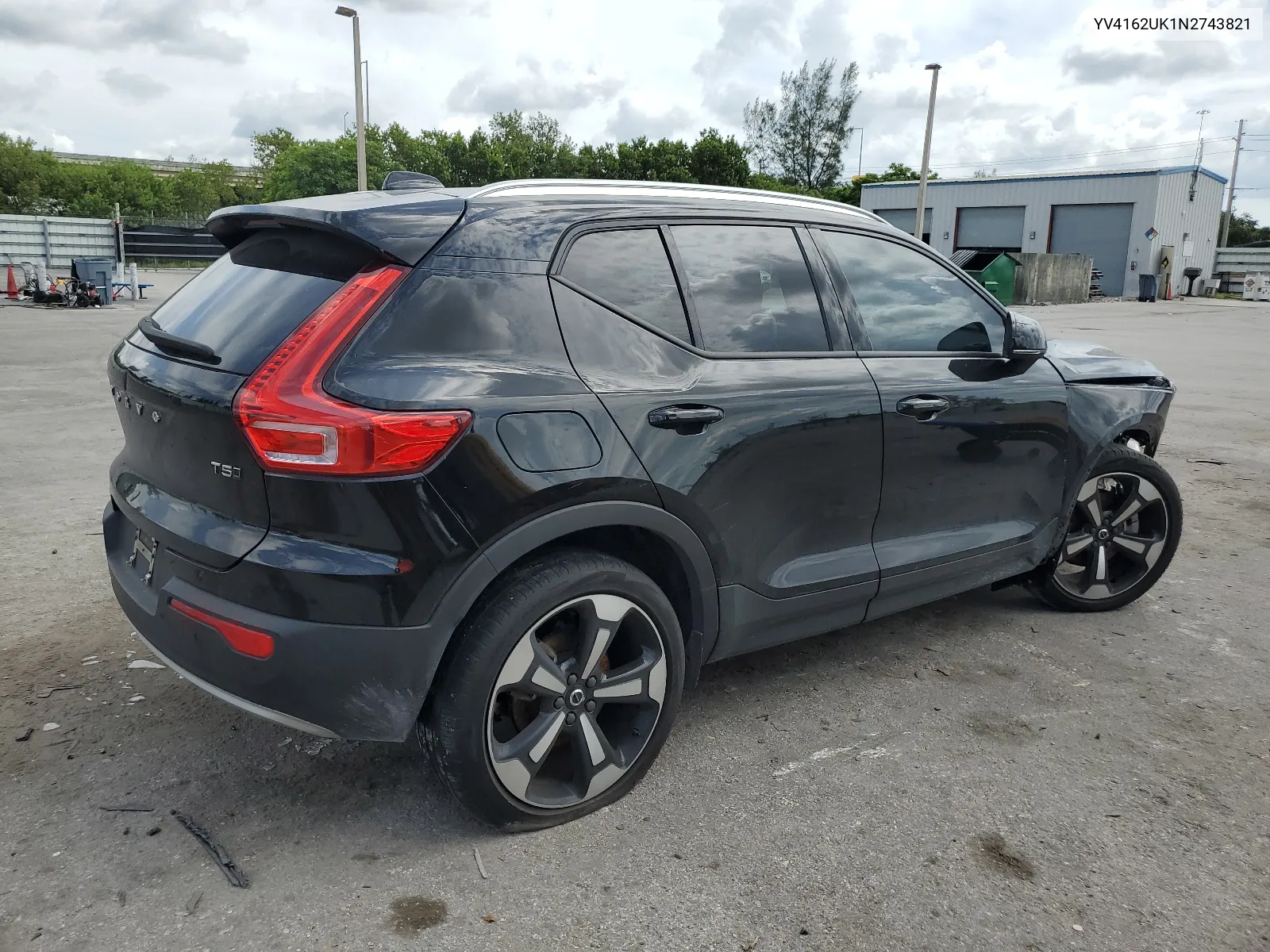 2022 Volvo Xc40 T5 Momentum VIN: YV4162UK1N2743821 Lot: 66291894