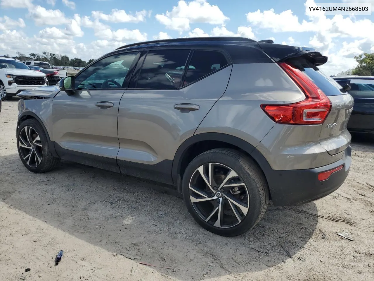 2022 Volvo Xc40 T5 R-Design VIN: YV4162UM4N2668503 Lot: 69441894