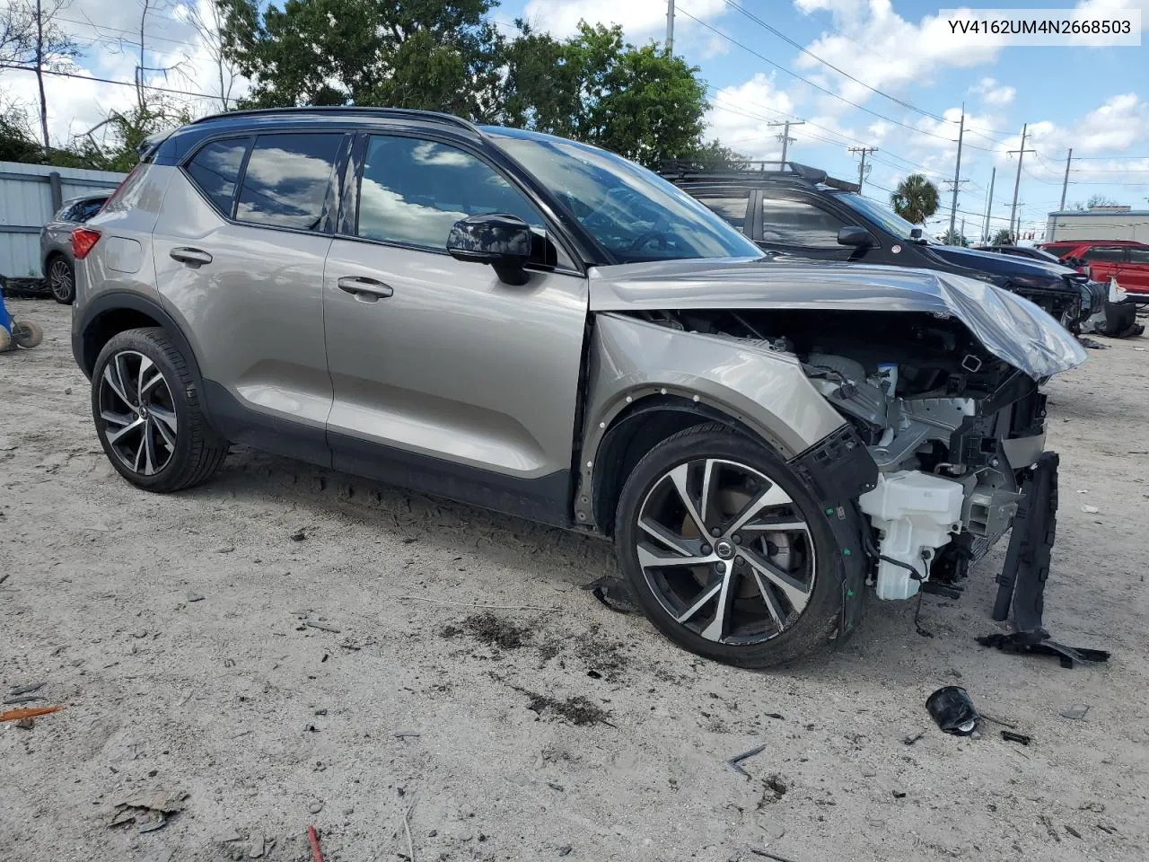 YV4162UM4N2668503 2022 Volvo Xc40 T5 R-Design