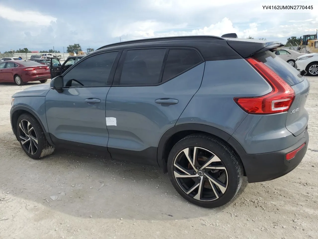 2022 Volvo Xc40 T5 R-Design VIN: YV4162UM0N2770445 Lot: 73825404