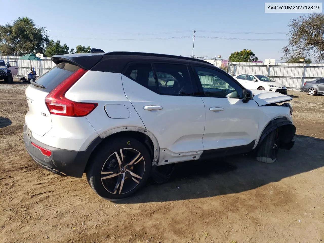 2022 Volvo Xc40 T5 R-Design VIN: YV4162UM2N2712319 Lot: 74614994