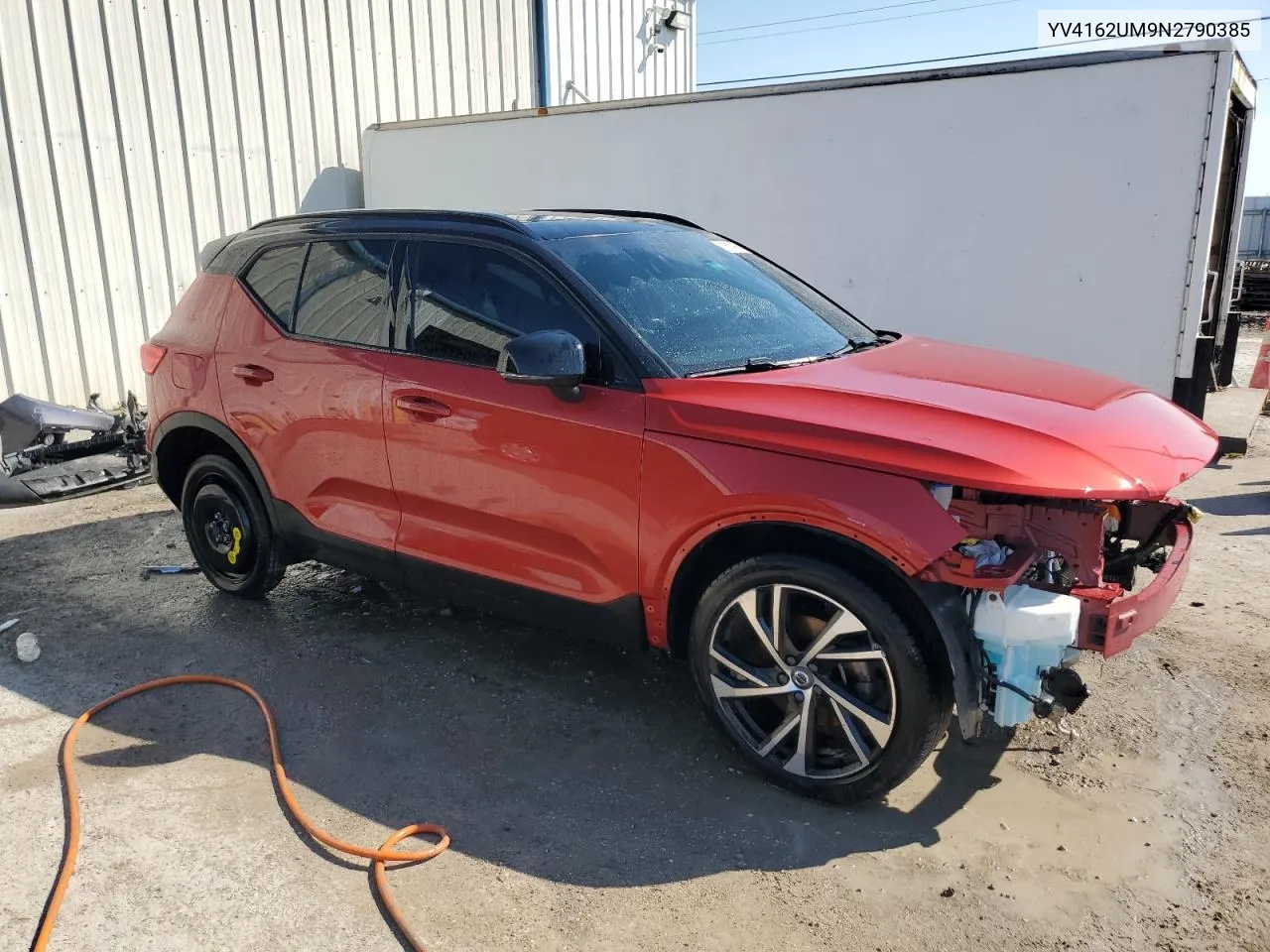 2022 Volvo Xc40 T5 R-Design VIN: YV4162UM9N2790385 Lot: 75019894