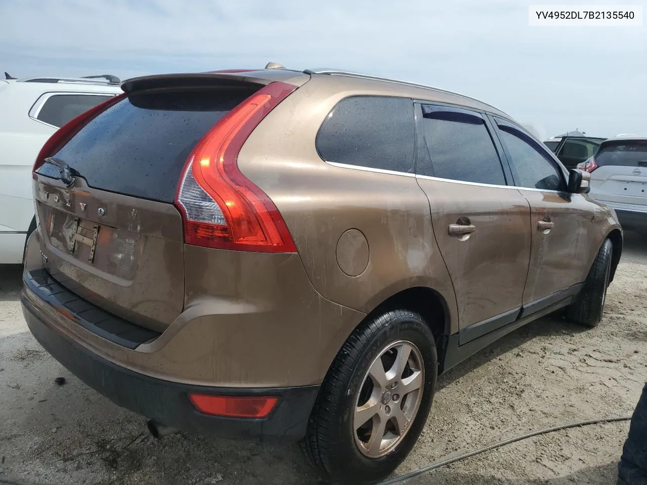 2011 Volvo Xc60 3.2 VIN: YV4952DL7B2135540 Lot: 74741084