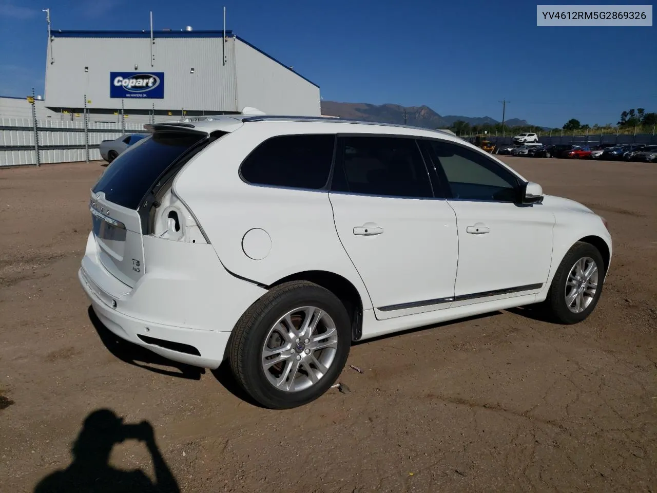 YV4612RM5G2869326 2016 Volvo Xc60 T5 Platinum