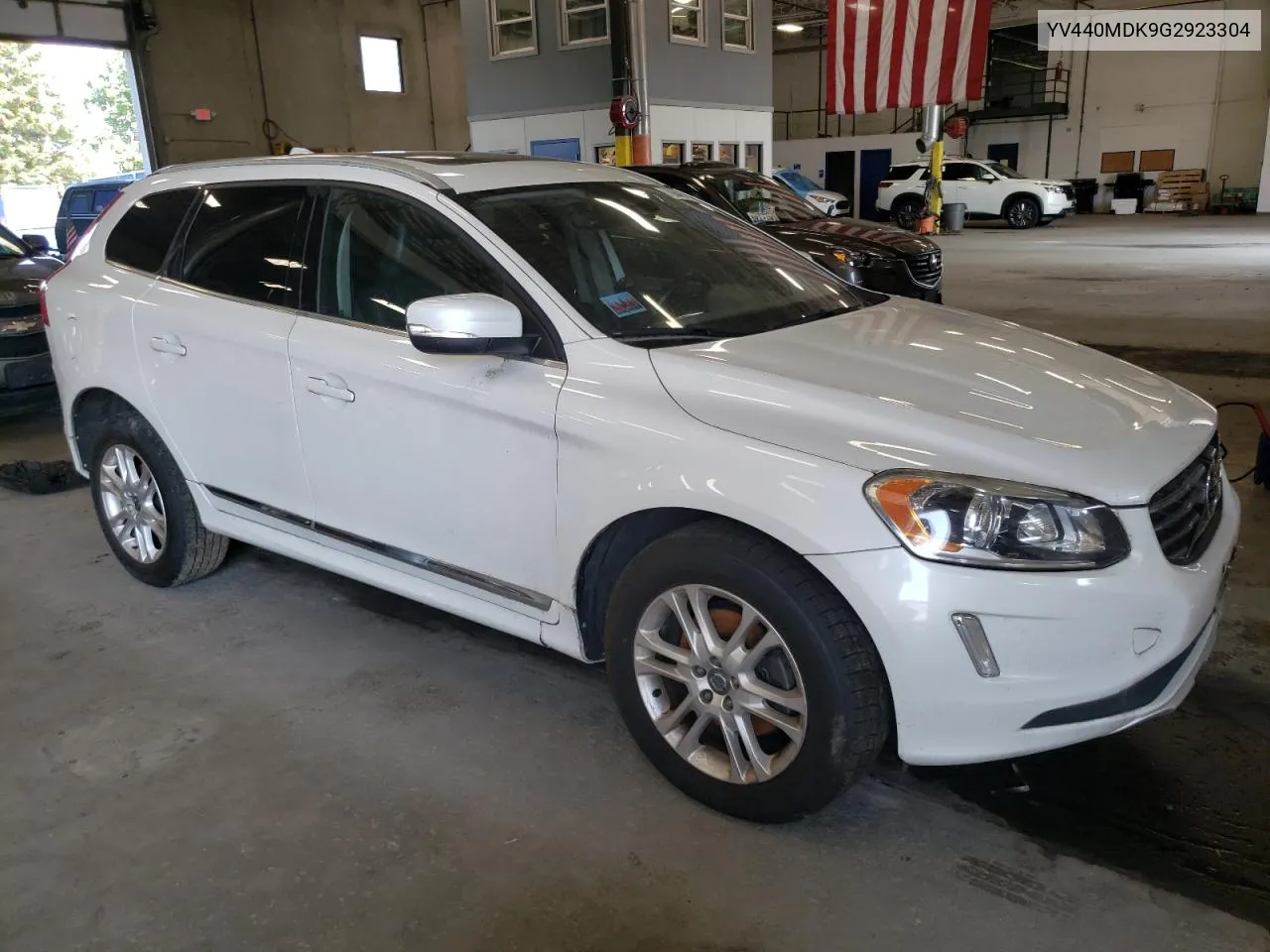 2016 Volvo Xc60 T5 Premier VIN: YV440MDK9G2923304 Lot: 70046724