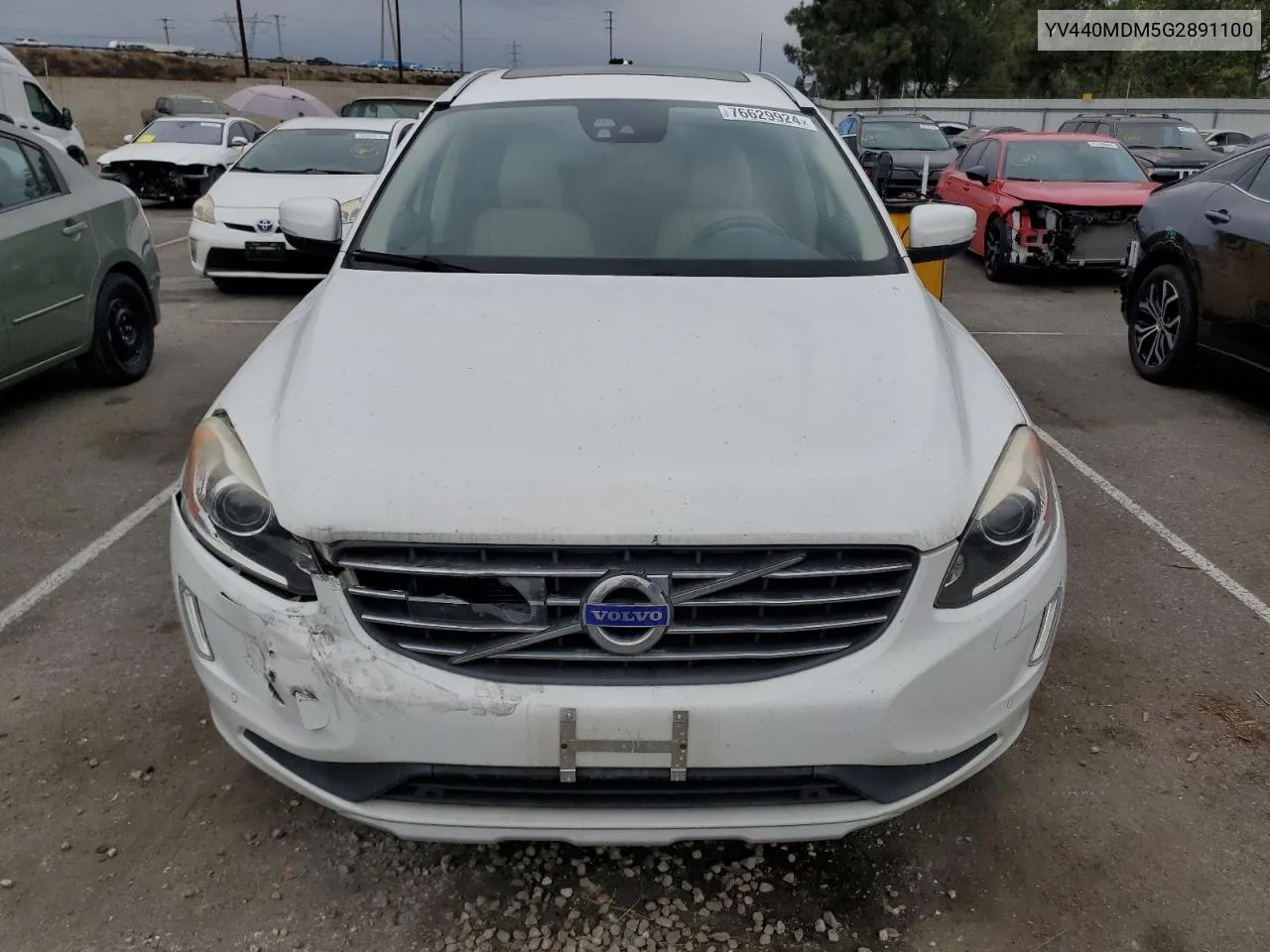 2016 Volvo Xc60 T5 Platinum VIN: YV440MDM5G2891100 Lot: 76629924