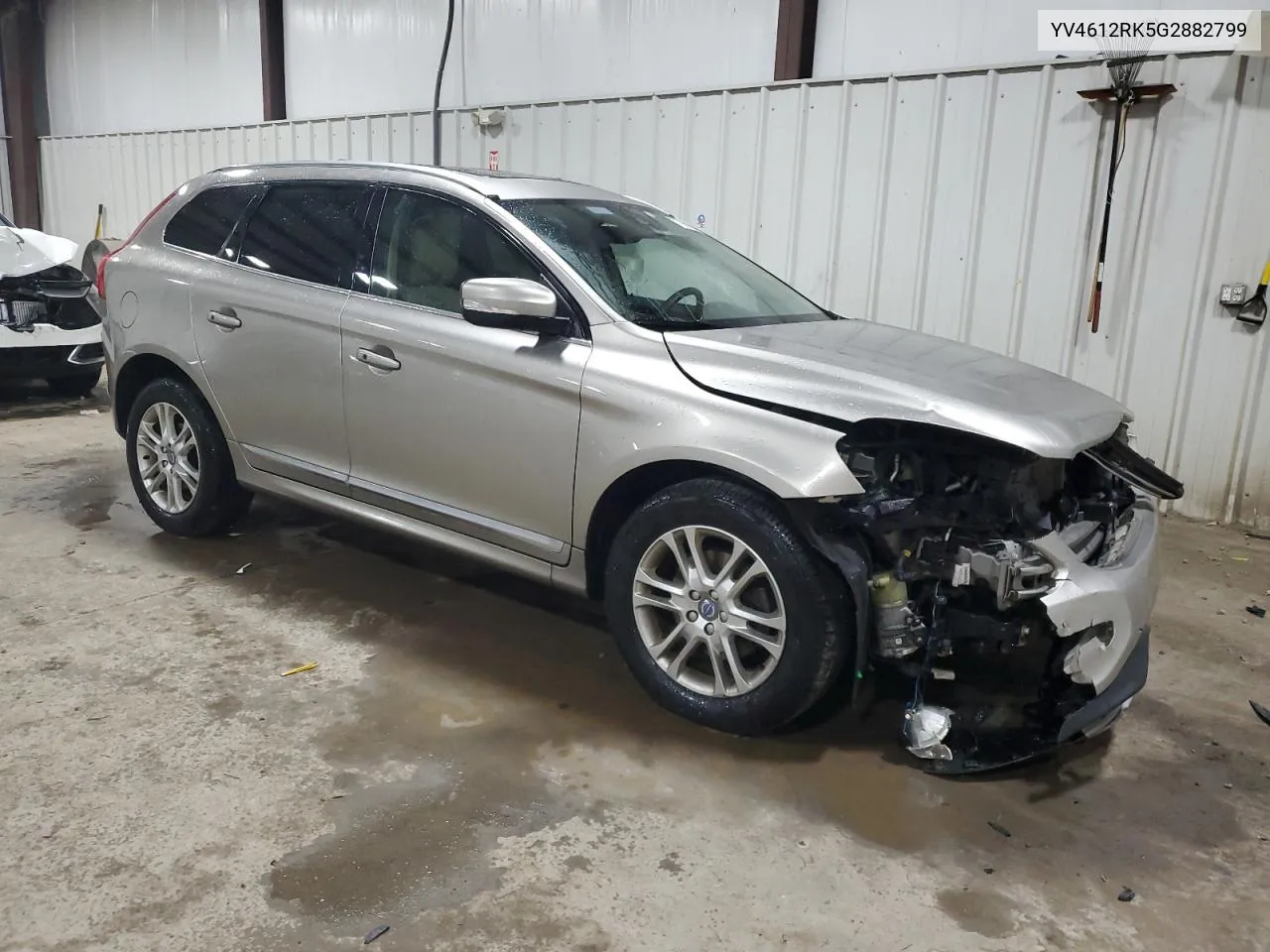 YV4612RK5G2882799 2016 Volvo Xc60 T5 Premier