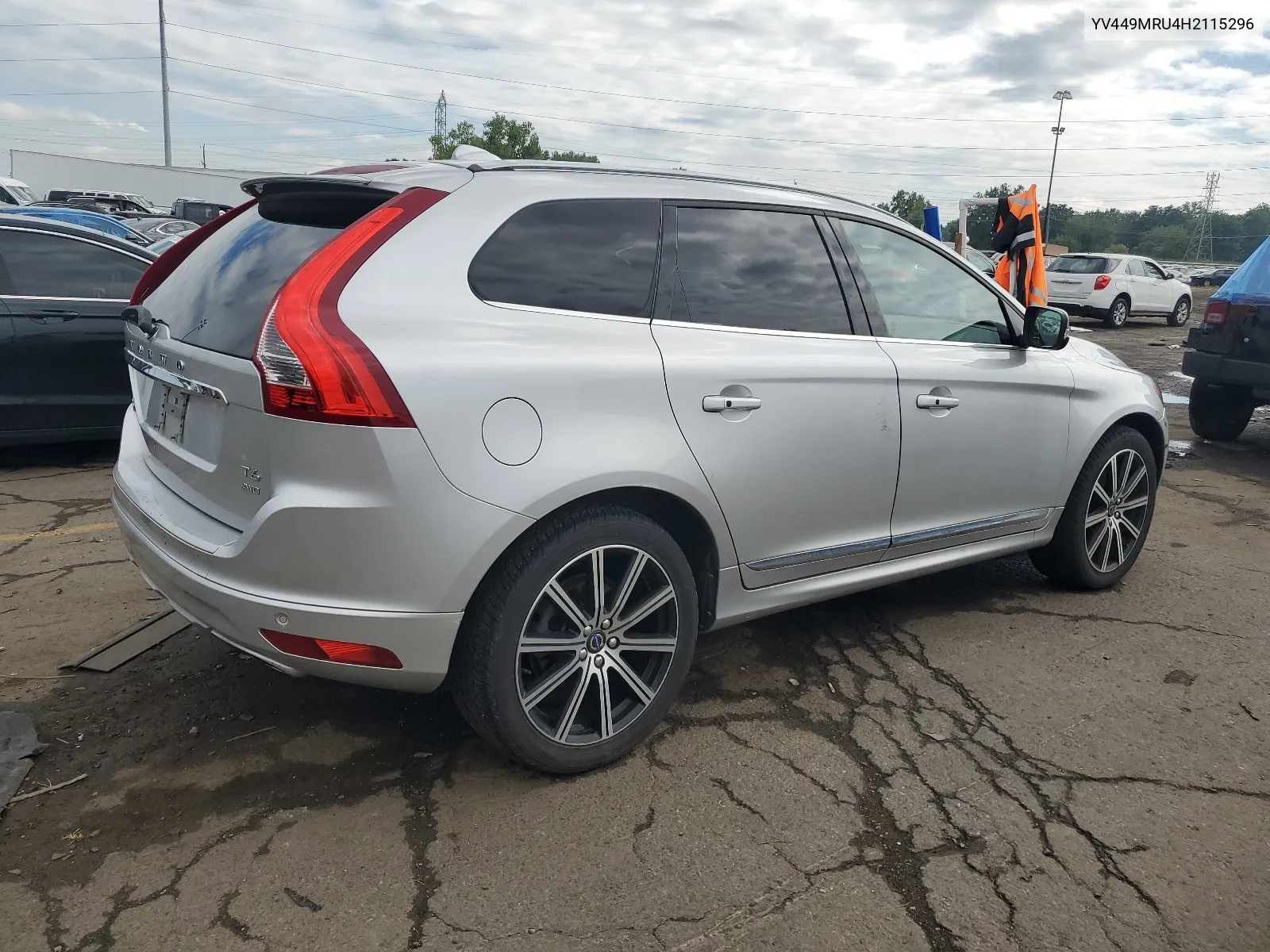 2017 Volvo Xc60 T6 Inscription VIN: YV449MRU4H2115296 Lot: 67056114