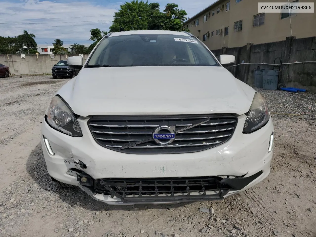 2017 Volvo Xc60 T5 Inscription VIN: YV440MDUXH2199366 Lot: 76112184