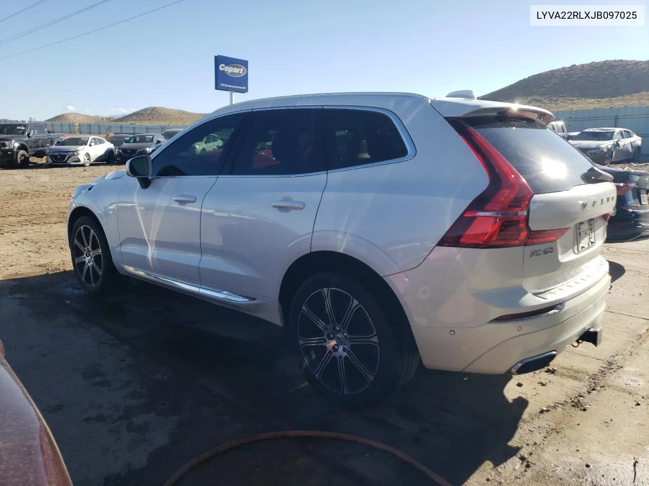 LYVA22RLXJB097025 2018 Volvo Xc60 T6