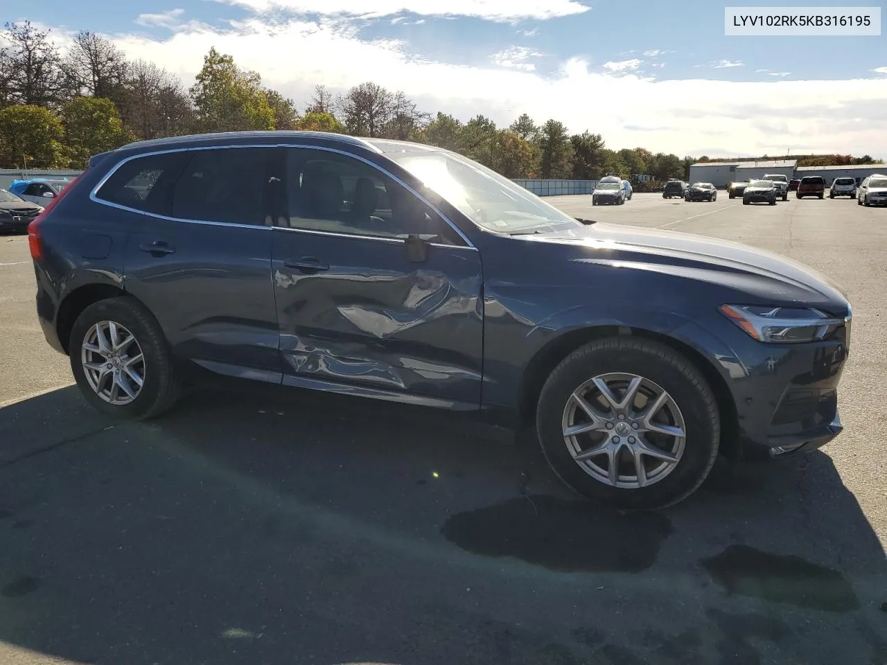 2019 Volvo Xc60 T5 VIN: LYV102RK5KB316195 Lot: 74530364