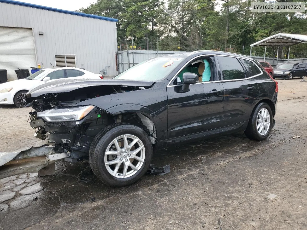 2019 Volvo Xc60 T5 Momentum VIN: LYV102DK3KB187557 Lot: 74607704