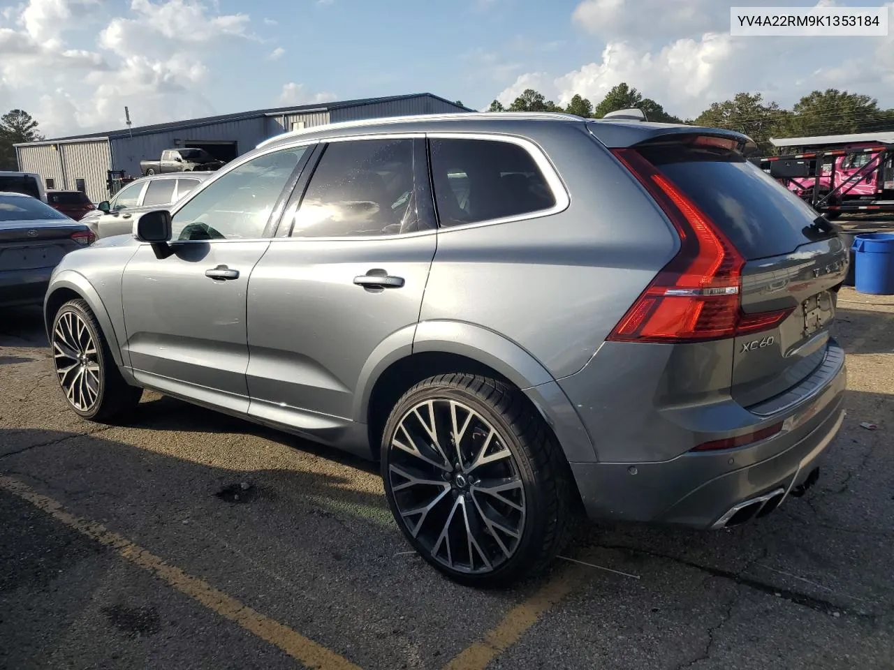 YV4A22RM9K1353184 2019 Volvo Xc60 T6 R-Design