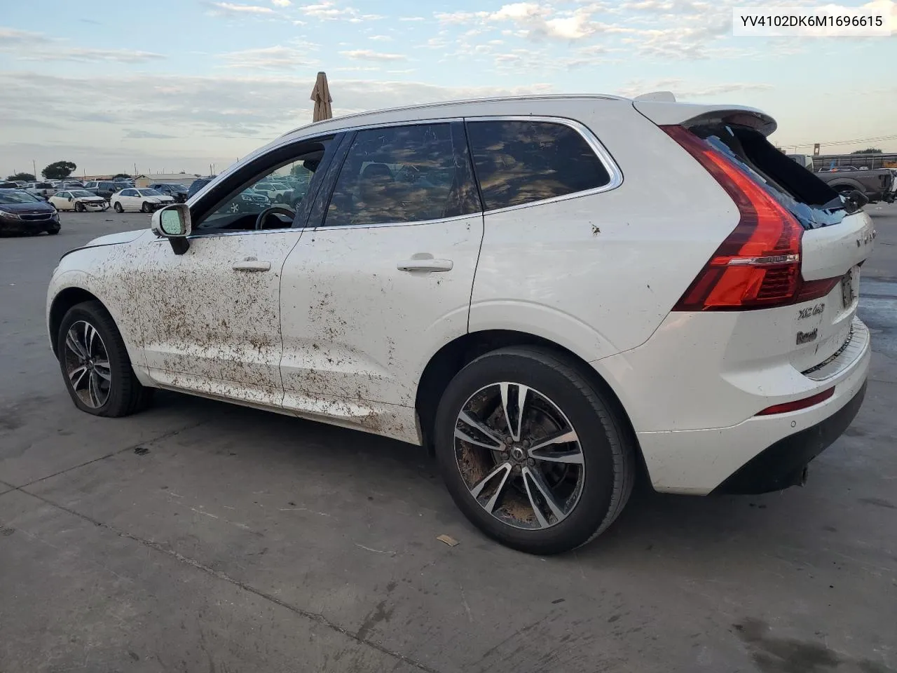 YV4102DK6M1696615 2021 Volvo Xc60 T5 Momentum