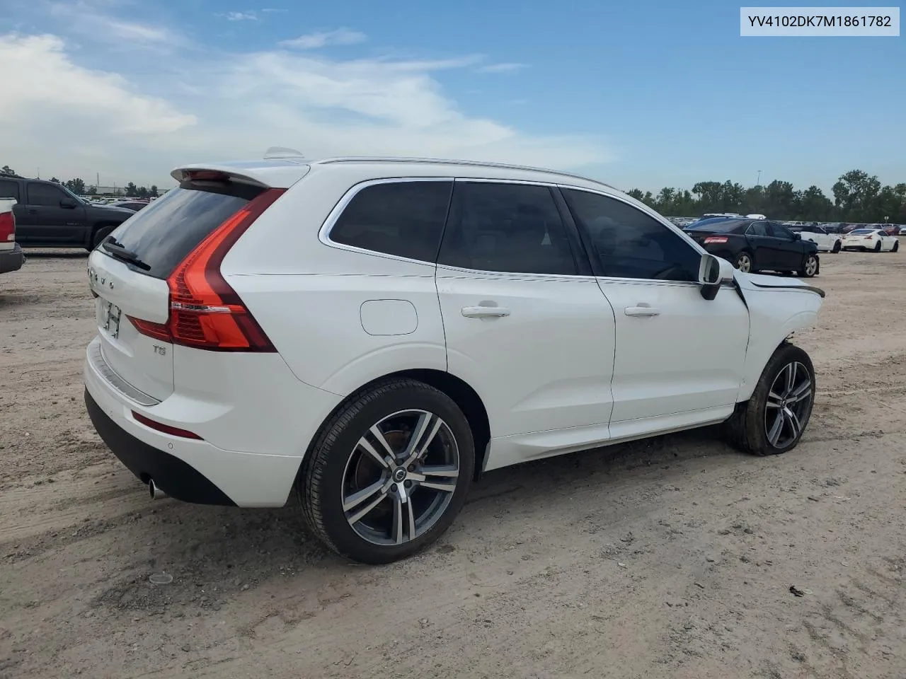 2021 Volvo Xc60 T5 Momentum VIN: YV4102DK7M1861782 Lot: 68628714