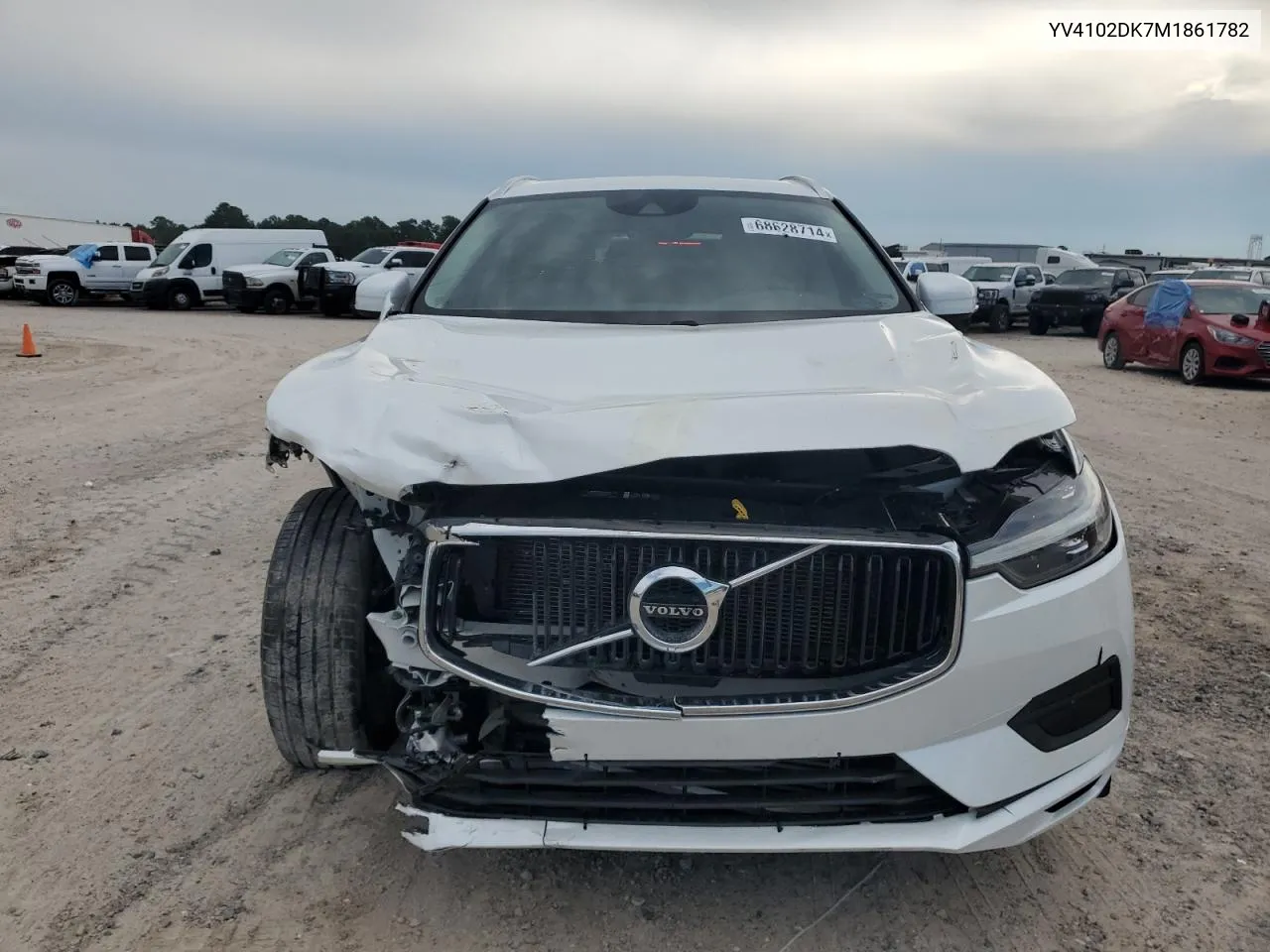 2021 Volvo Xc60 T5 Momentum VIN: YV4102DK7M1861782 Lot: 68628714