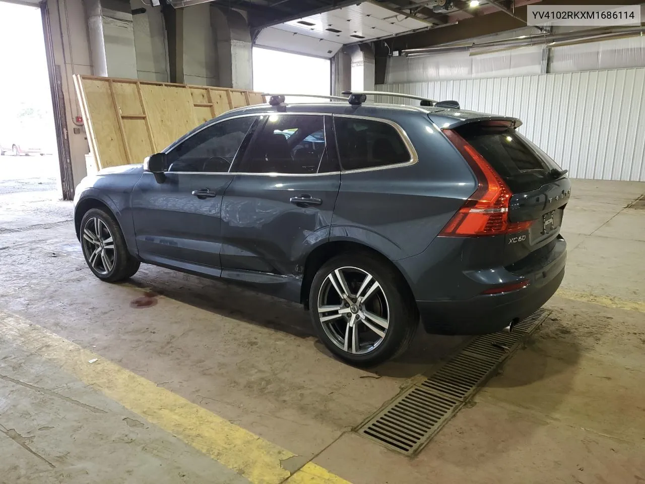 2021 Volvo Xc60 T5 Momentum VIN: YV4102RKXM1686114 Lot: 74454674