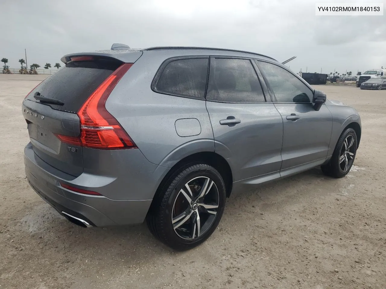 2021 Volvo Xc60 T5 R-Design VIN: YV4102RM0M1840153 Lot: 76602734