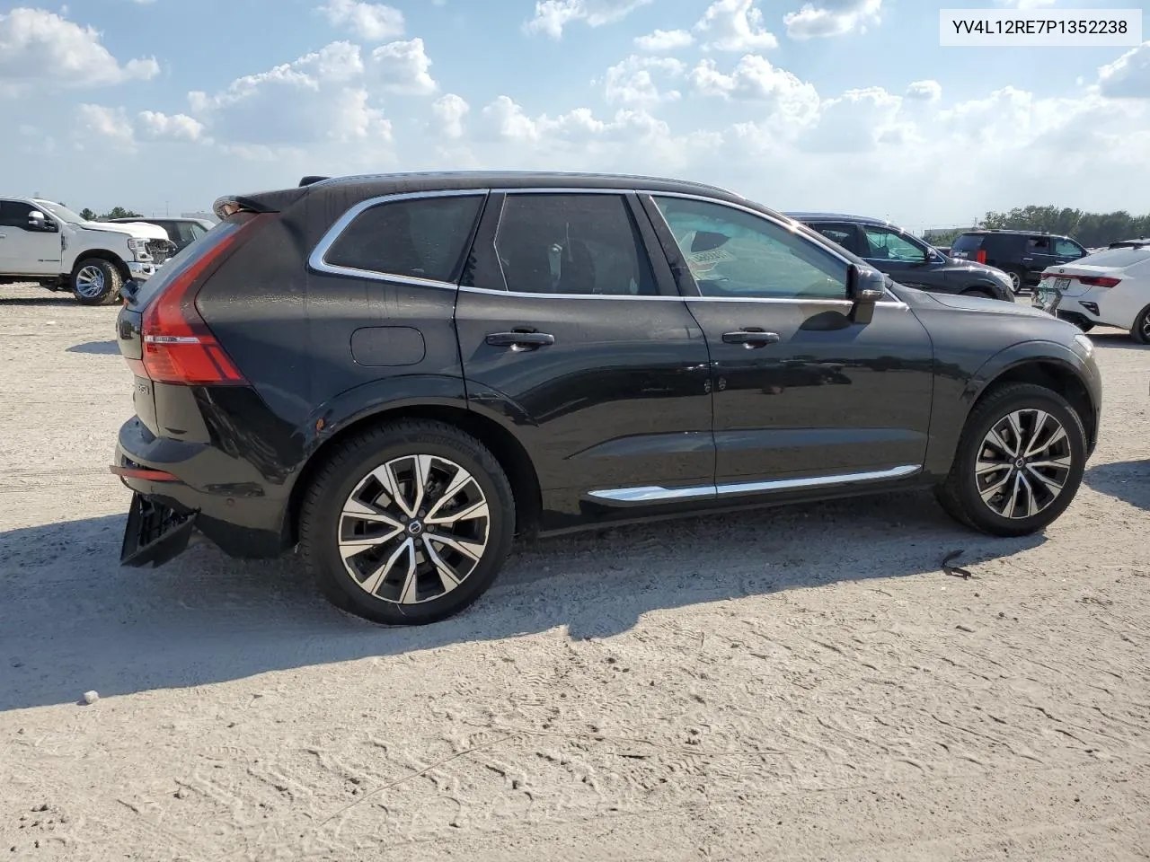 2023 Volvo Xc60 Plus VIN: YV4L12RE7P1352238 Lot: 72433564