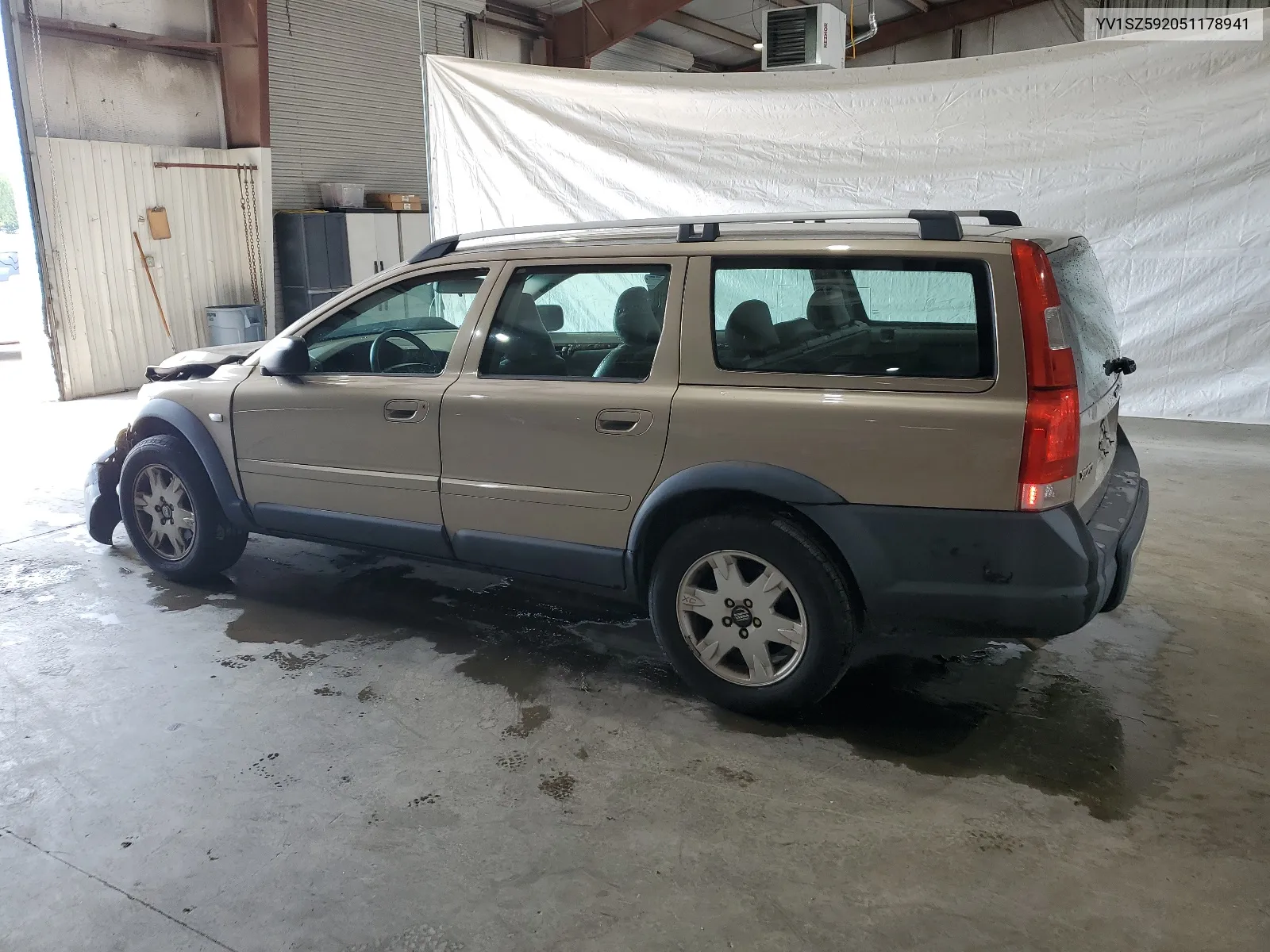 YV1SZ592051178941 2005 Volvo Xc70