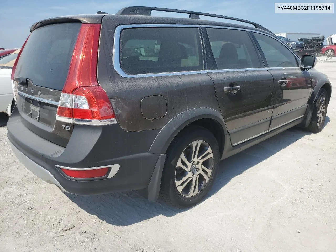 YV440MBC2F1195714 2015 Volvo Xc70 T5 Premier+