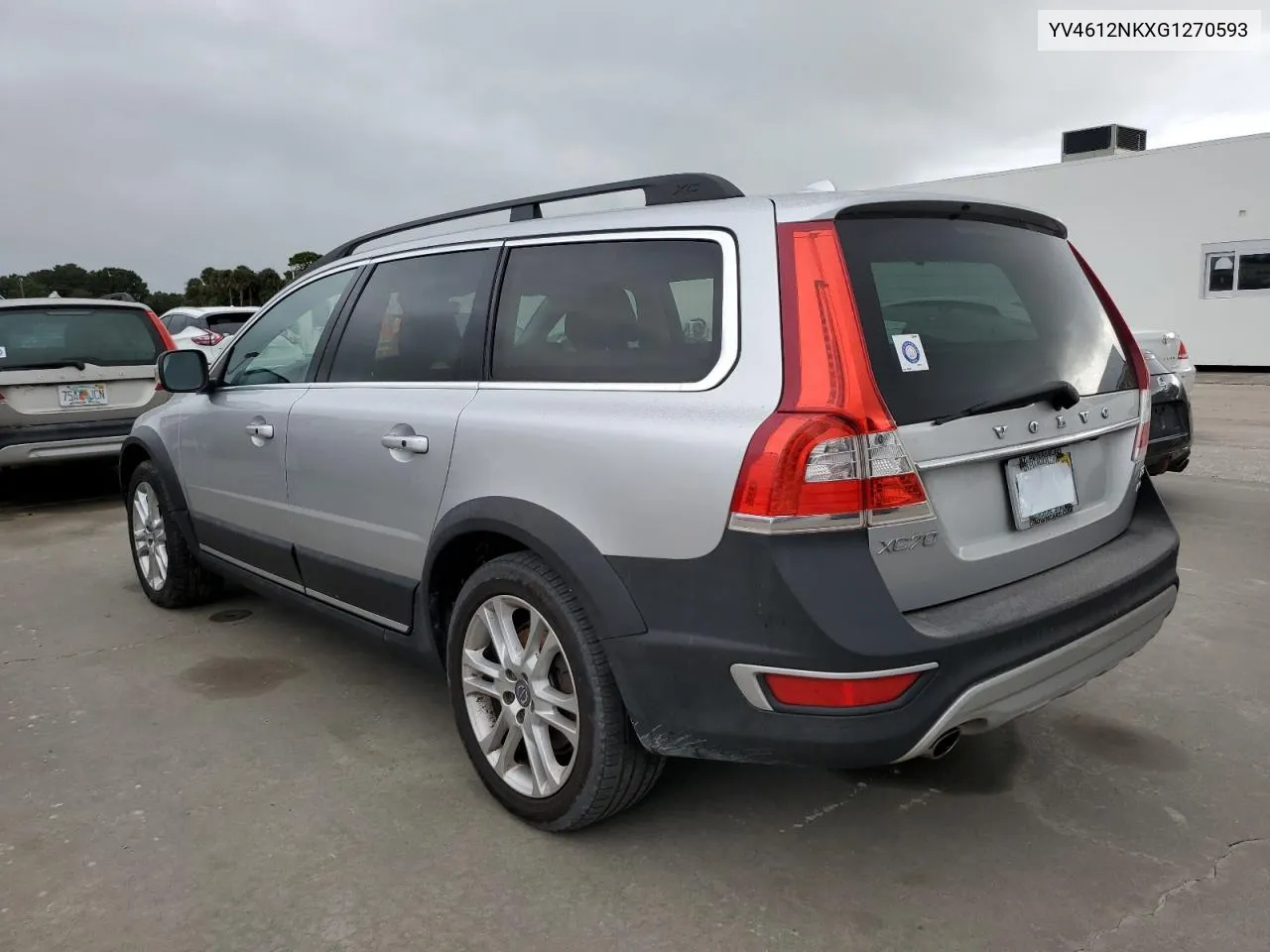 YV4612NKXG1270593 2016 Volvo Xc70 T5 Premier