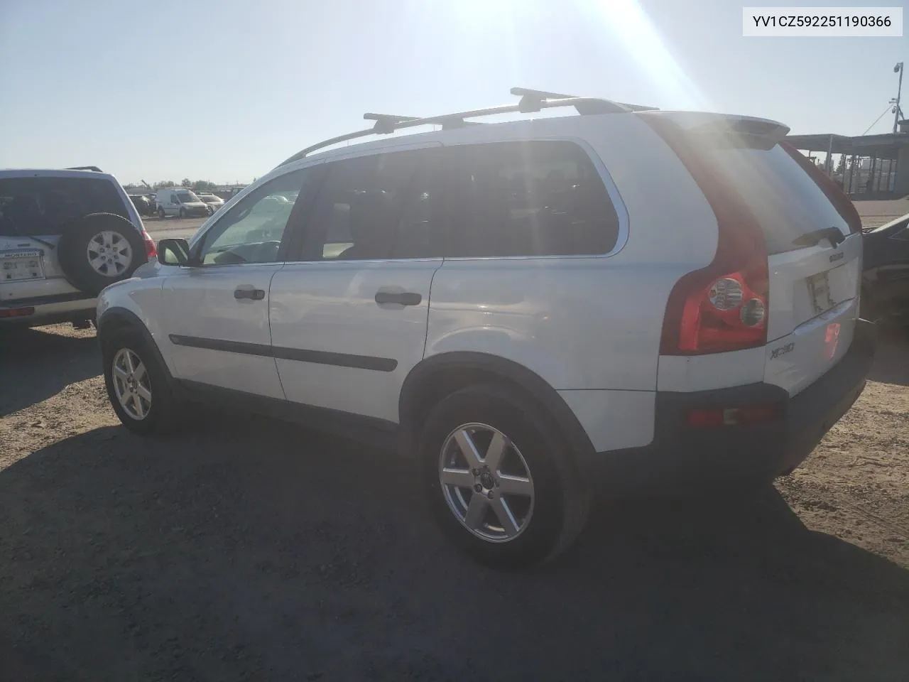 YV1CZ592251190366 2005 Volvo Xc90