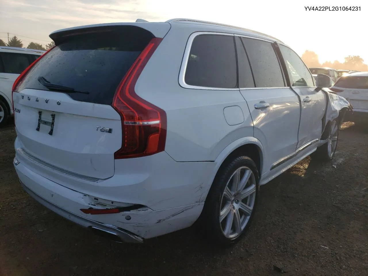 YV4A22PL2G1064231 2016 Volvo Xc90 T6