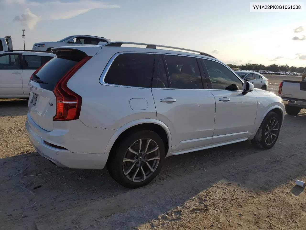 2016 Volvo Xc90 T6 VIN: YV4A22PK8G1061308 Lot: 73806134