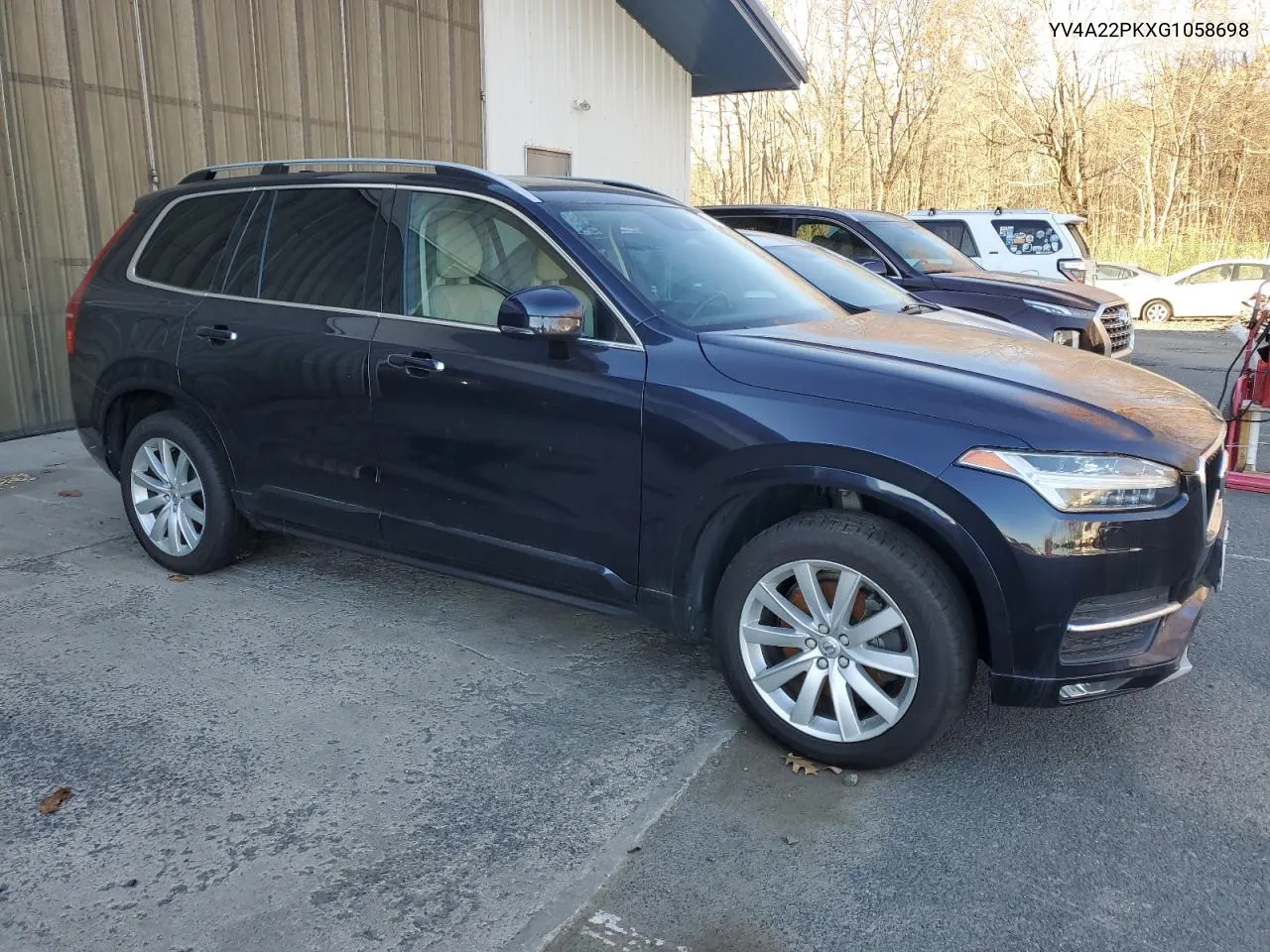 2016 Volvo Xc90 T6 VIN: YV4A22PKXG1058698 Lot: 79509294