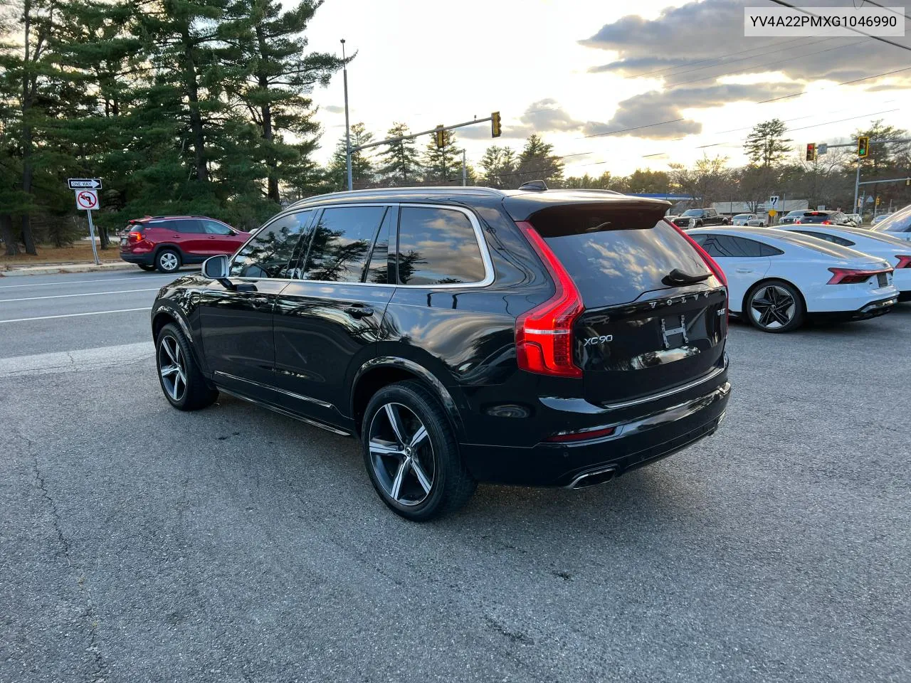 2016 Volvo Xc90 T6 VIN: YV4A22PMXG1046990 Lot: 80584504