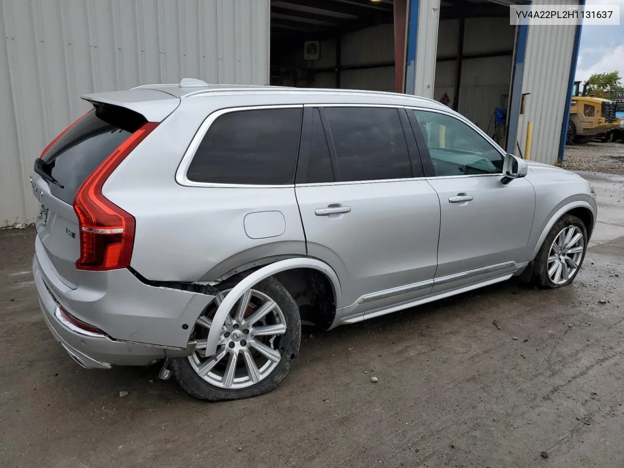 YV4A22PL2H1131637 2017 Volvo Xc90 T6