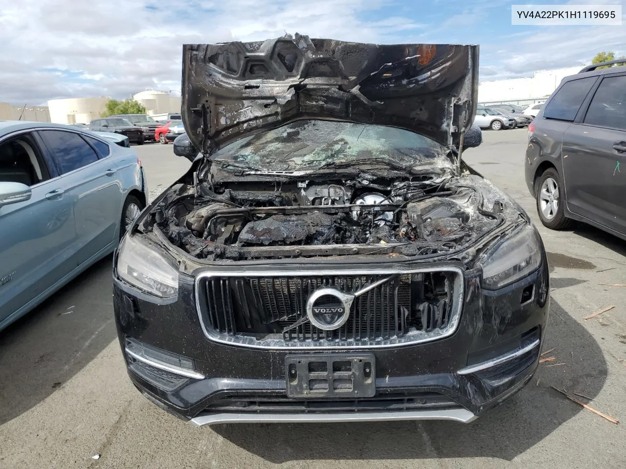 YV4A22PK1H1119695 2017 Volvo Xc90 T6