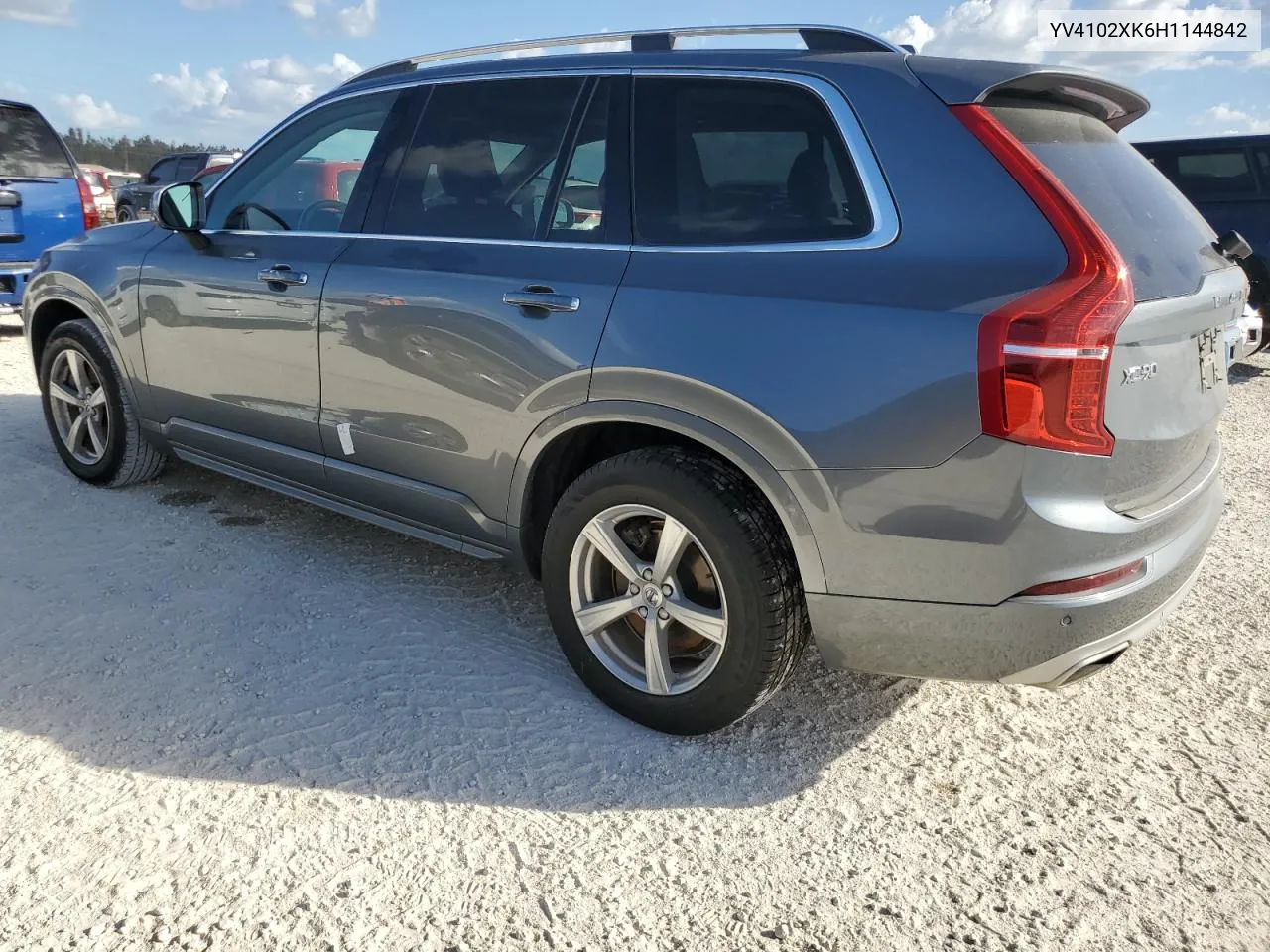 2017 Volvo Xc90 T5 VIN: YV4102XK6H1144842 Lot: 75266434