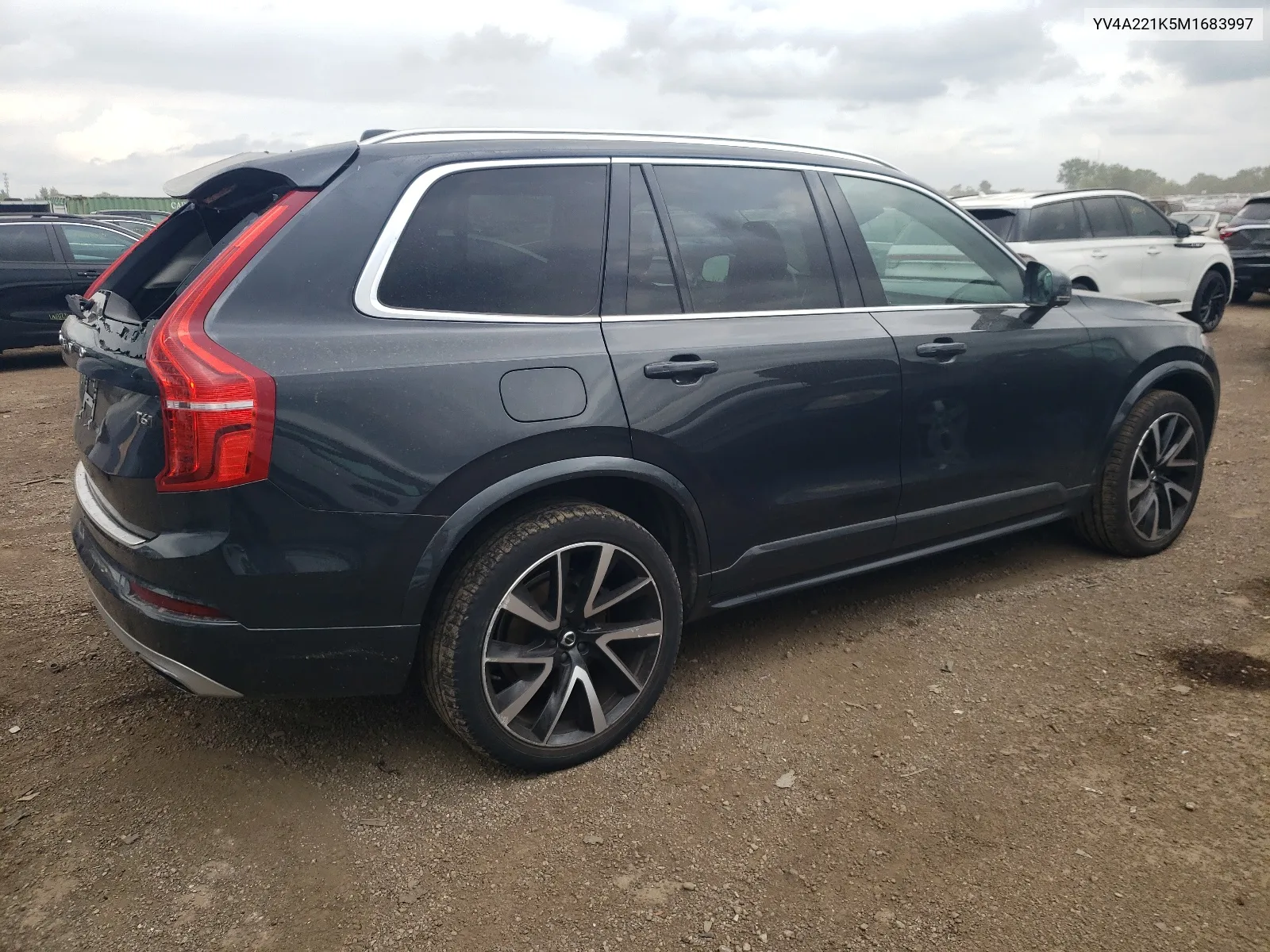 YV4A221K5M1683997 2021 Volvo Xc90 T6 Momentum