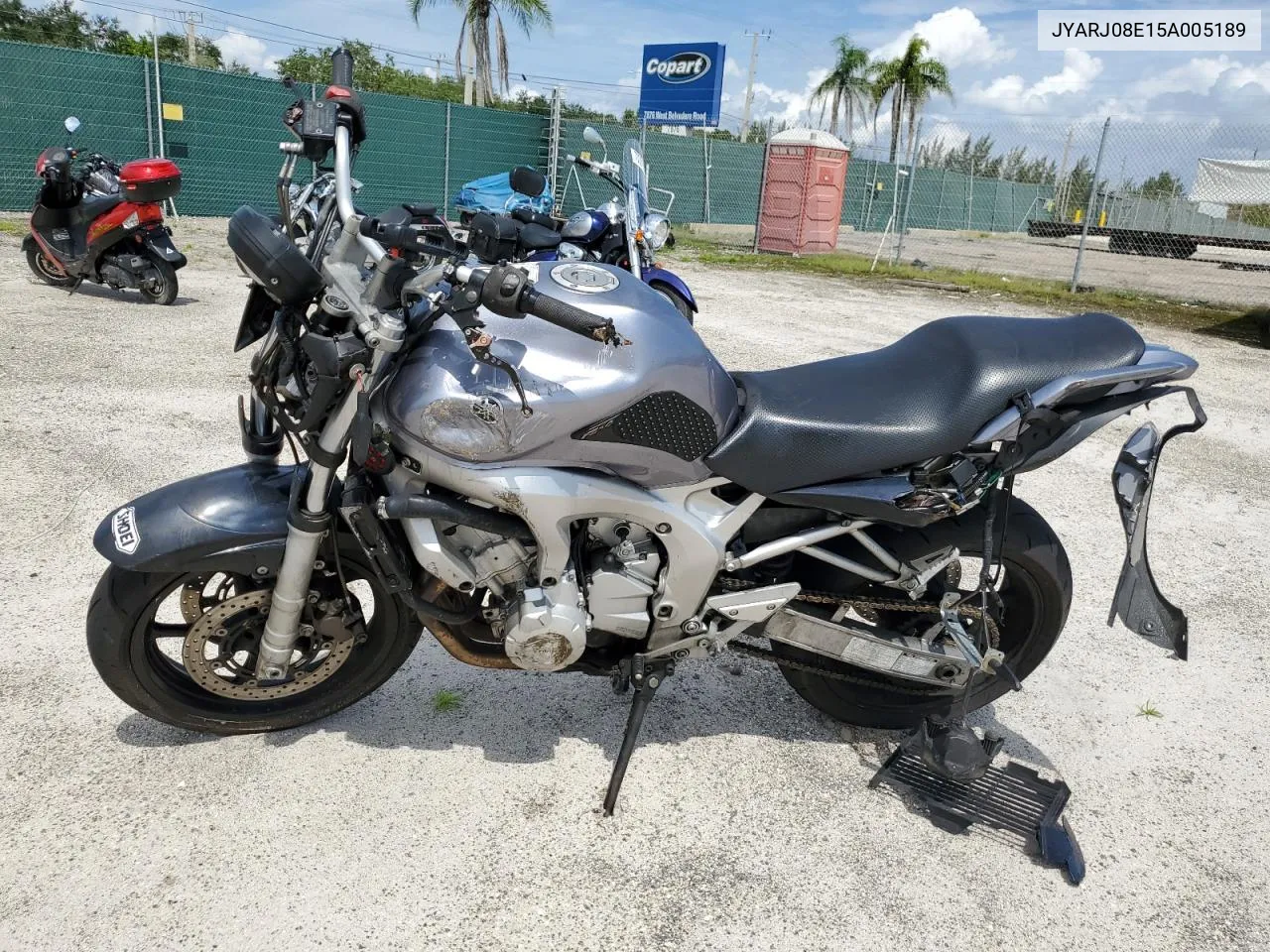 2005 Yamaha Fz6 S VIN: JYARJ08E15A005189 Lot: 71603804