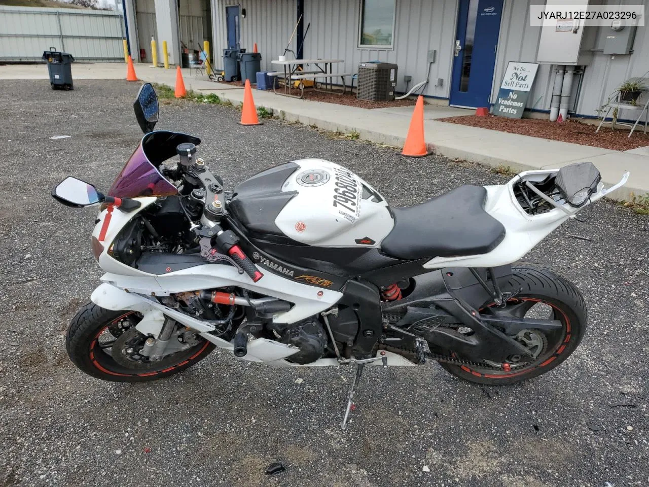 2007 Yamaha Yzfr6 L VIN: JYARJ12E27A023296 Lot: 79680244