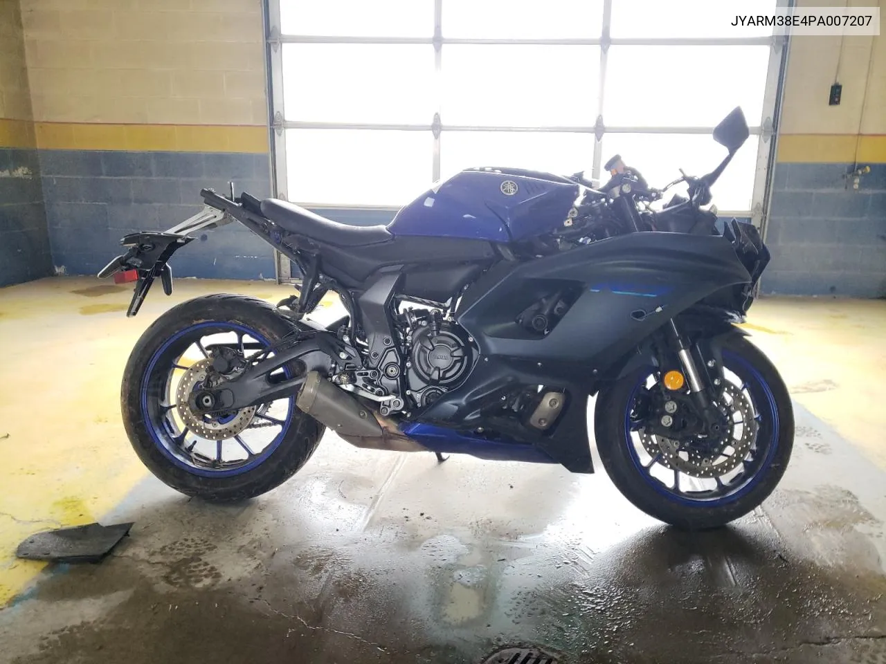 2023 Yamaha Yzfr7 VIN: JYARM38E4PA007207 Lot: 72378814