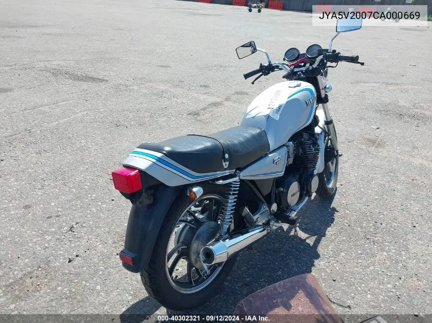 1982 Yamaha Xj650 R VIN: JYA5V2007CA000669 Lot: 40302321