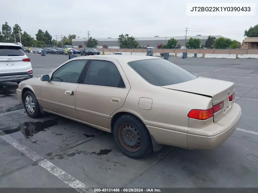 2000 Toyota Camry Le VIN: JT2BG22K1Y0390433 Lot: 40131486