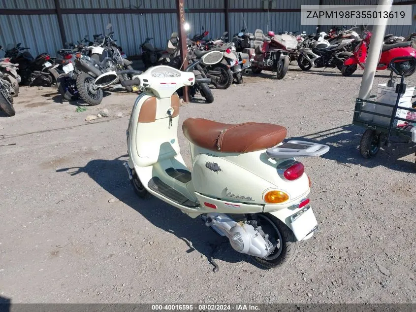 2005 Vespa M198F VIN: ZAPM198F355013619 Lot: 40016595